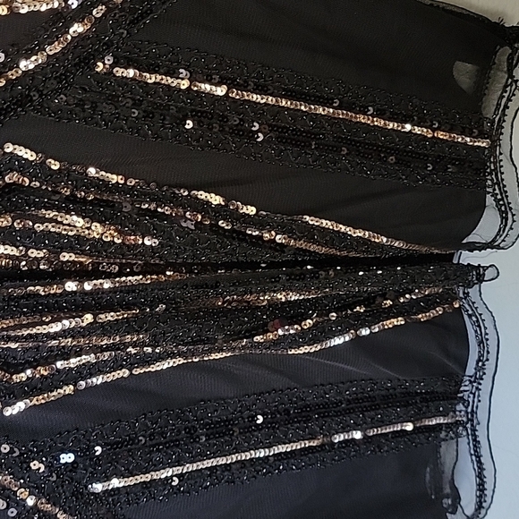 Vijiv NWT black and gold beaded and sequin dress size large - Picture 5 of 10